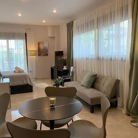 Antony Luxury In * Thessaloniki