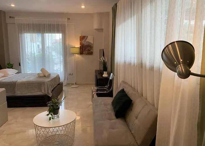 Antony Luxury In Soluň
